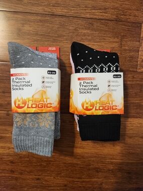 4 New Pairs Of Women's Thermal Insulated Socks Moisture Wicking Thick Weave
